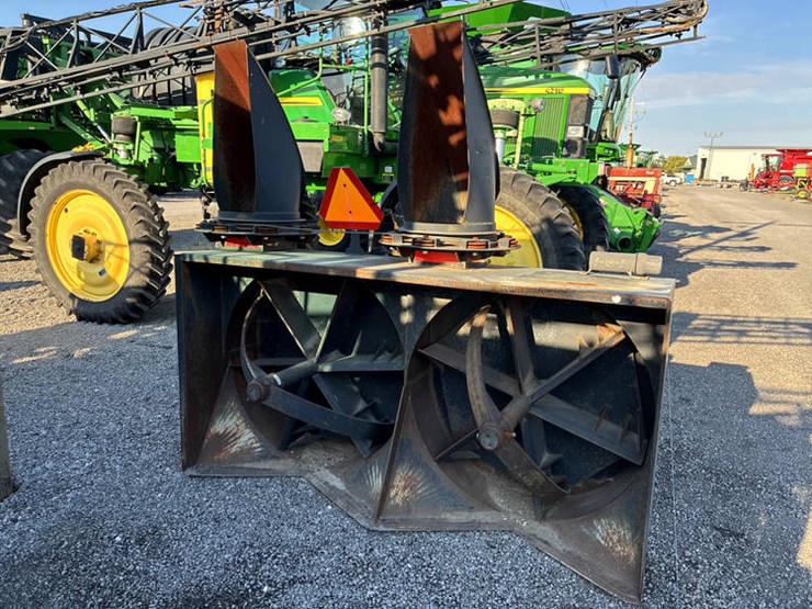 #114045-•-rhino-8600a-#10012-twin-chute-snow-blower-image-3