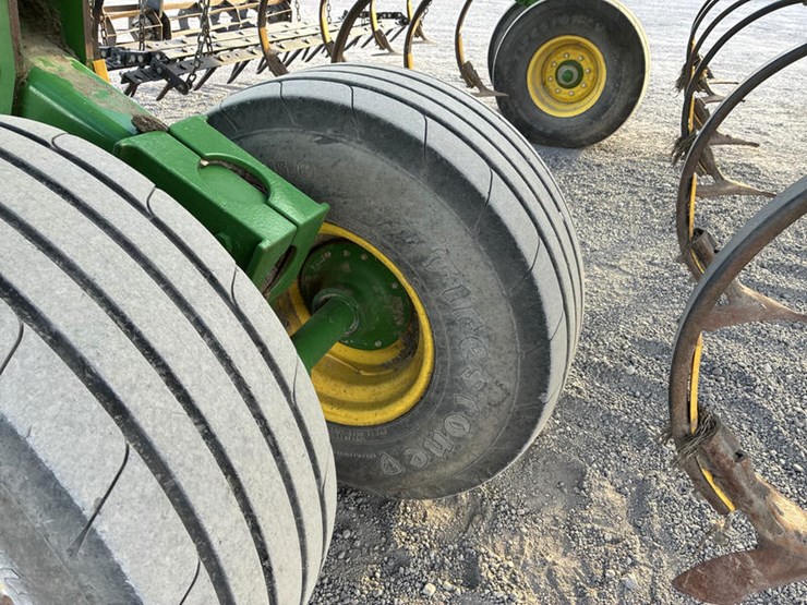 john-deere-2210-image-51