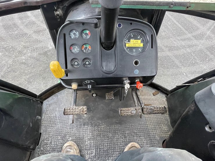 john-deere-4640-image-29
