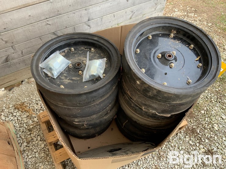 pallet-of-farm-support-image-11