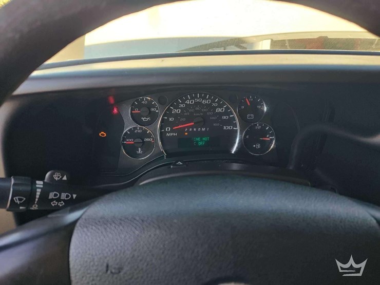 2015-chevrolet-express-2500-image-16