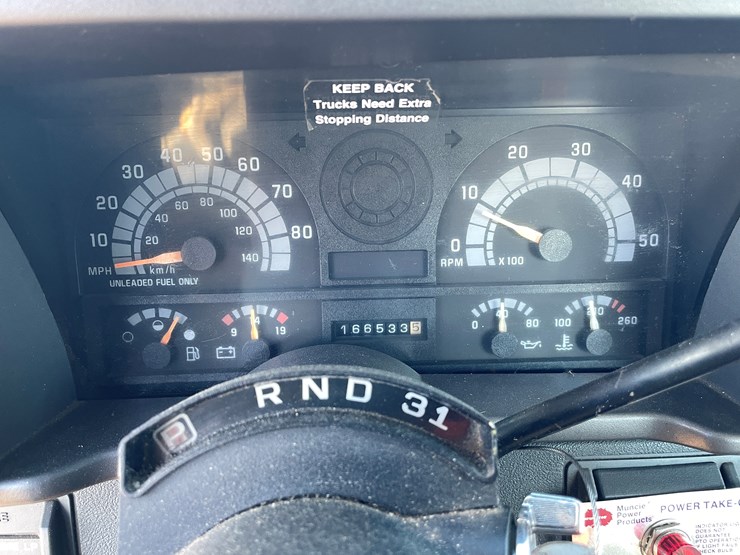 #1141-•-1995-gmc-topkick-bucket-truck-(has-mn-title)-image-35