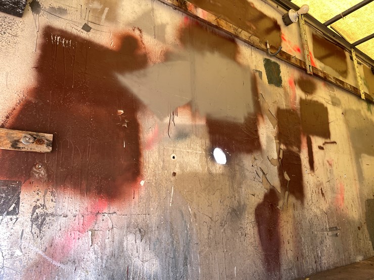 #1135-•-2002-gmc-c6500-van-truck-(has-mn-title)-image-16