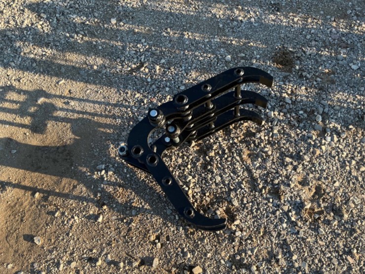 wood-grabber-for-mini-excavator-image-1