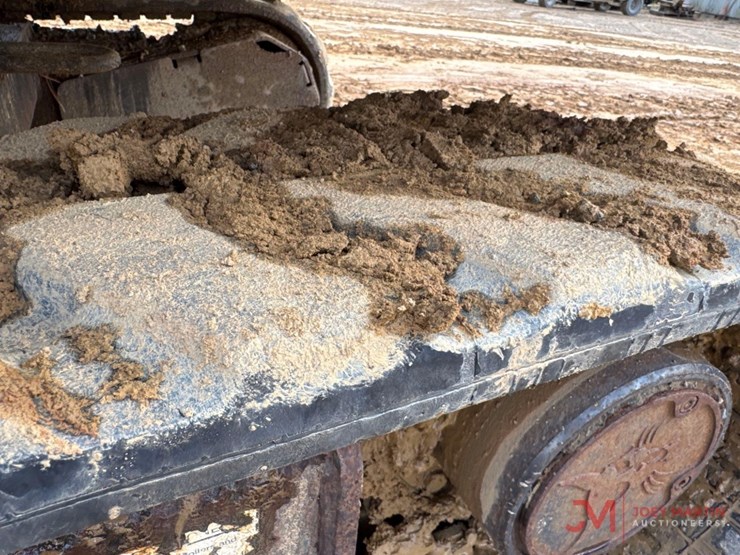 2005-bobcat-328g-image-11