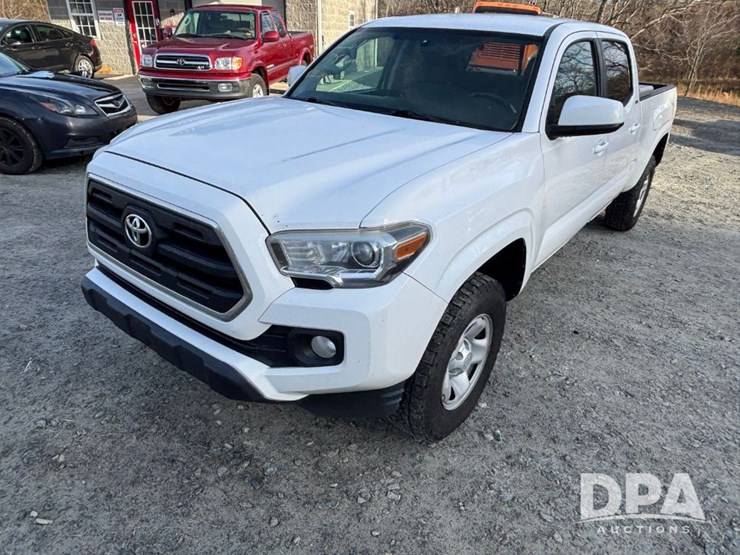 toyota-tacoma-image-13