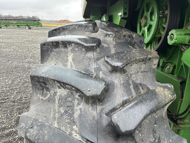 john-deere-6620-titan-ii-image-26