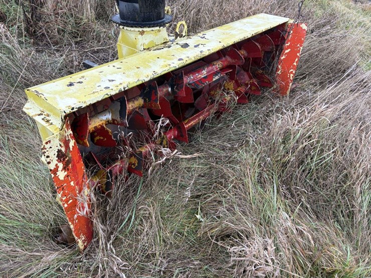 lorenz-6’-snowblower,-540-pto,(missing-1/2-shaft),-manual-turn-spout-image-5