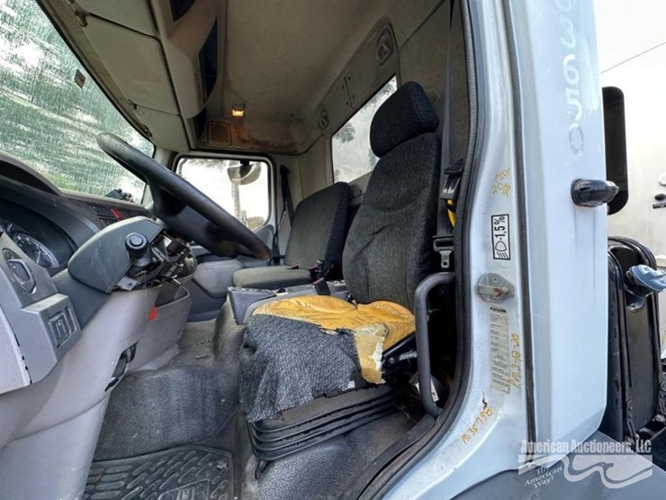 kenworth-k370-image-10