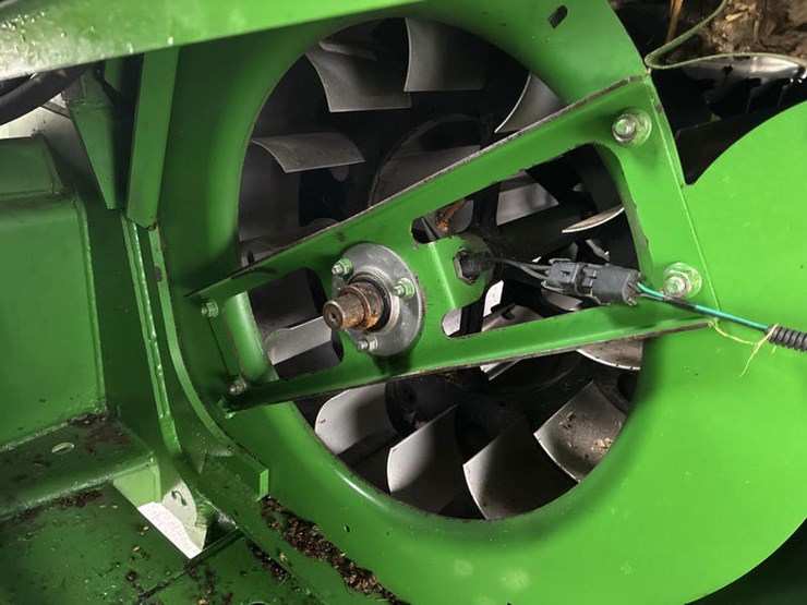 john-deere-2000-image-64