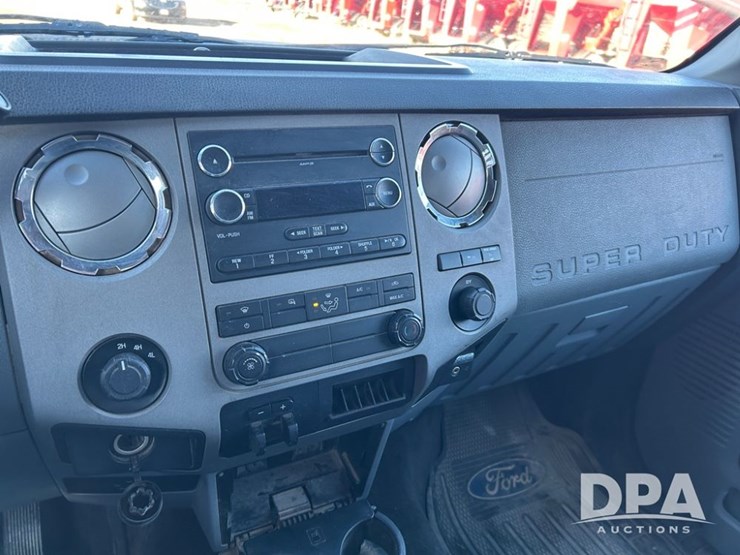 2011-ford-f250-image-25