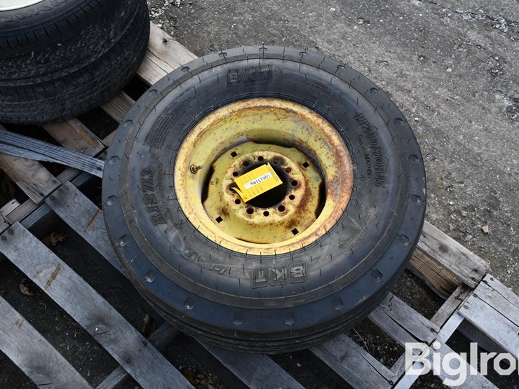 bkt-rib713-if280/70r15-tire-on-6-bolt-rim-image-5