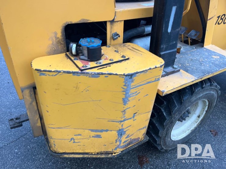 1995-swinger-180-loader-(jn3530)-image-25