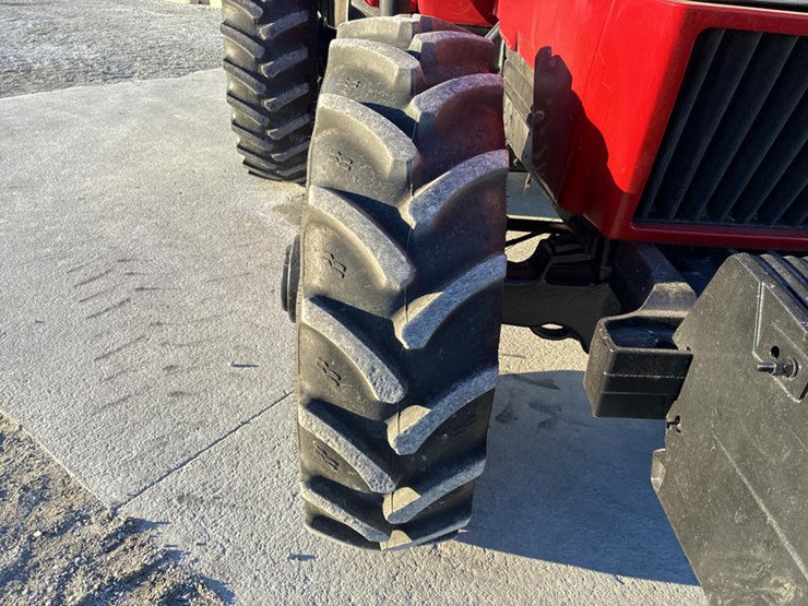 case-ih-8940-image-37