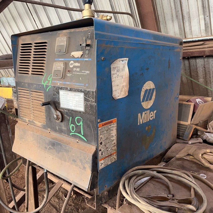 Miller 22A 24V Wire Feeder & Miller CP-302 Welder & Stand