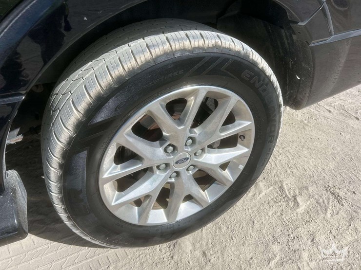 2017-ford-expedition-limited-image-30