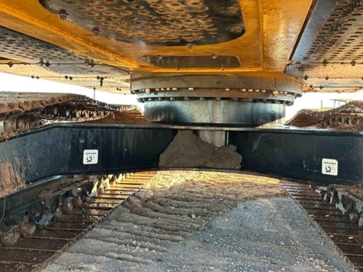 2023-john-deere-210p-excavator-image-5