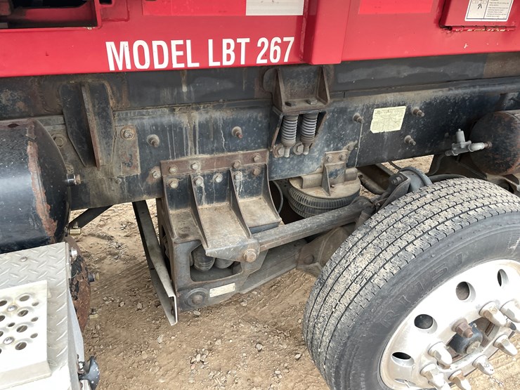 #1130-•-2005-international-5500i-6x4-dump-truck-(has-mn-title)-image-22