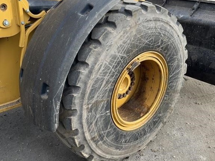 caterpillar-928h-image-19