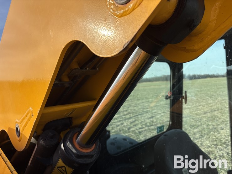 2018-jcb-524-58-agri-plus-telehandler-image-15