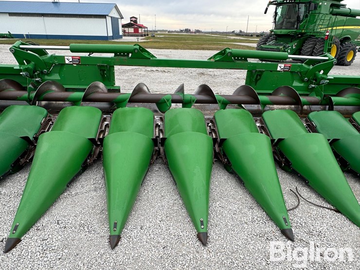 john-deere-c12f-image-8