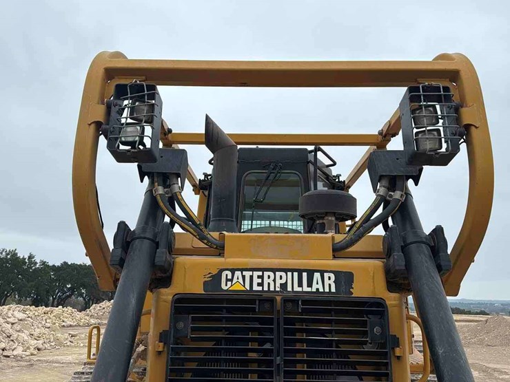 caterpillar-d6t-lgp-image-7