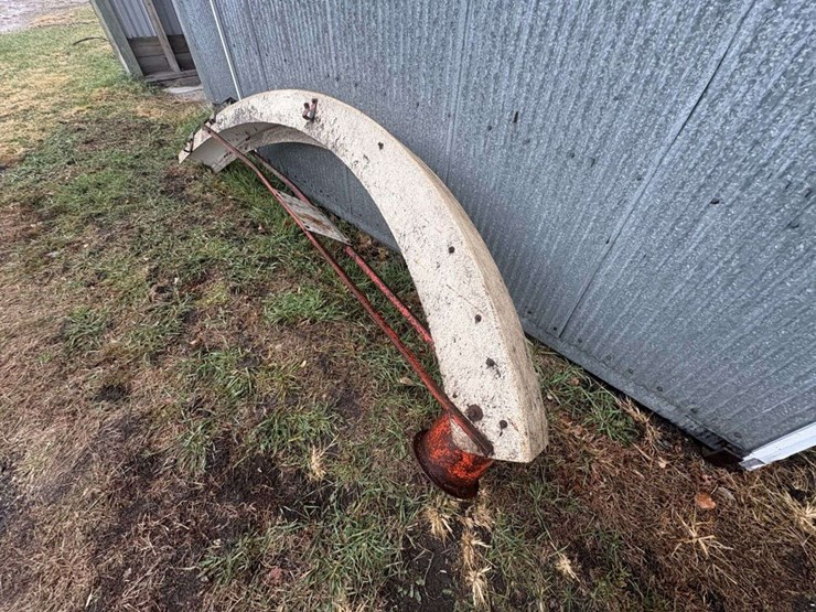 silo-unloader-discharge-chute,-fiberglass,-with-stainless-steel-liner,-for-16’-silo-image-4