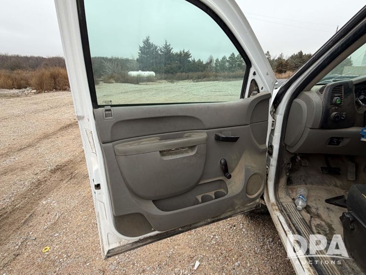 2012-chevrolet-2500hd-image-45