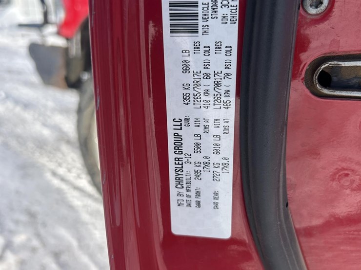 2012-ram-2500-big-horn-image-16