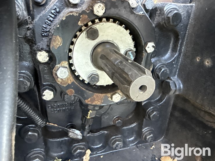 case-ih-magnum-235-image-9