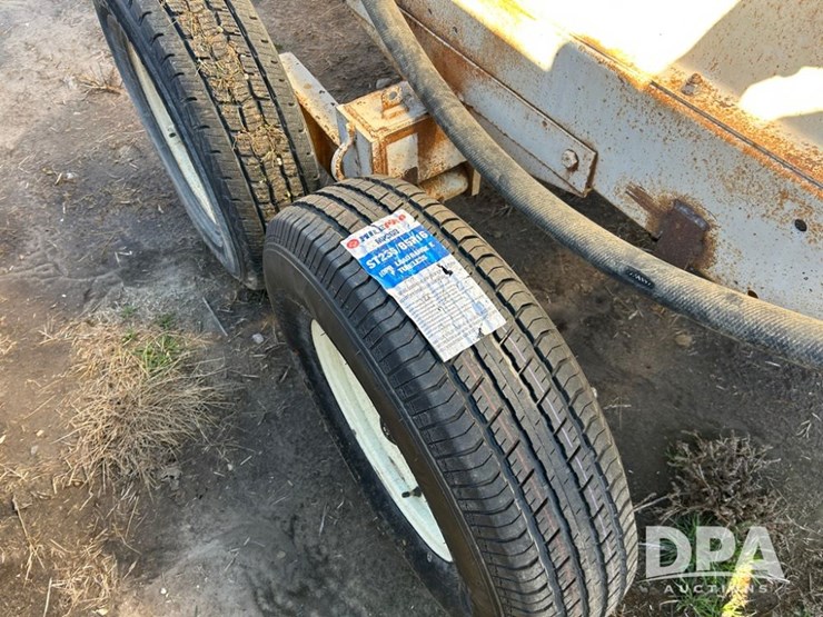 liquid-nurse-trailer-(cp1353,-tank-2112)-image-4