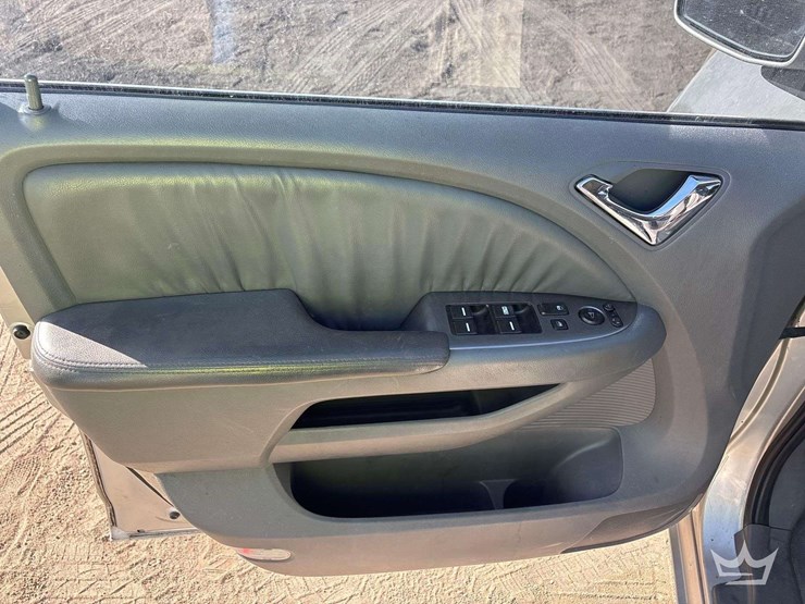 2007-honda-odyssey-image-12