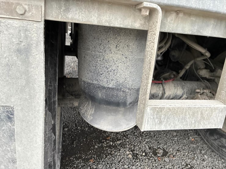 wilson-hopper-bottom-image-43