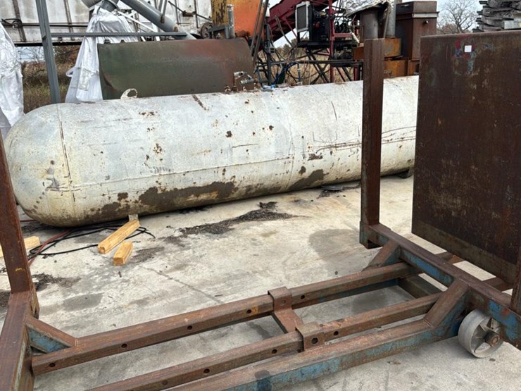 #194-•-stacking-racks-image-3