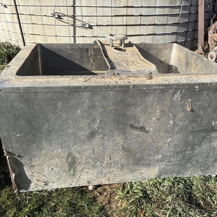 Stainless Steel Bulk Tank