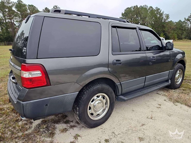 2016-ford-expedition-image-7
