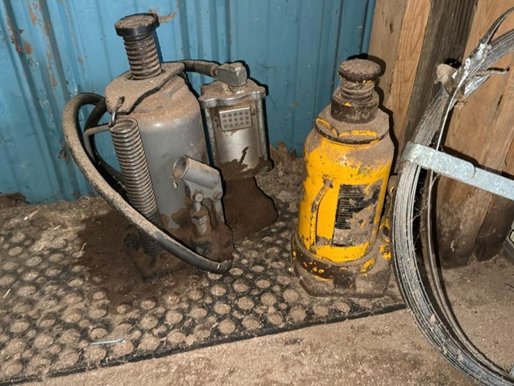 #136-•-bolt-bin-and-contents-of-room-image-21