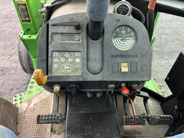 john-deere-2550-image-30