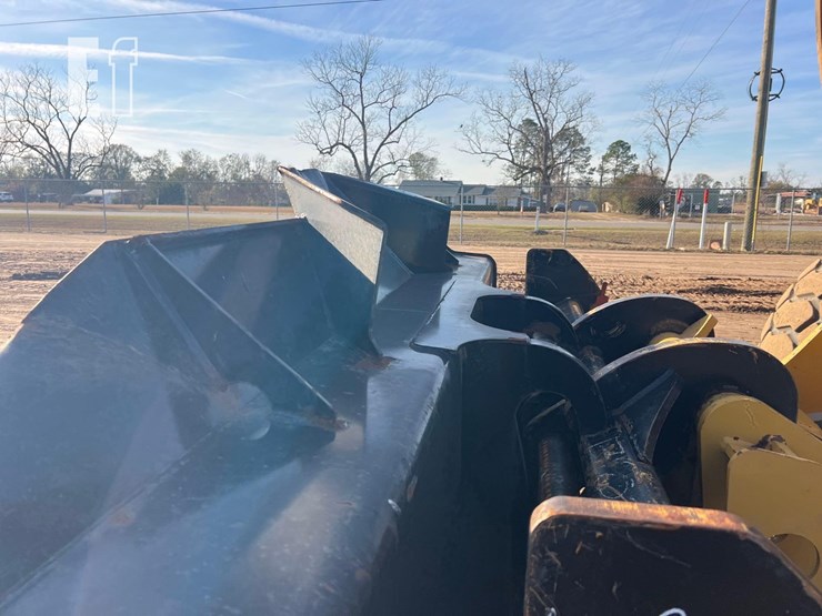 caterpillar-930m-image-9