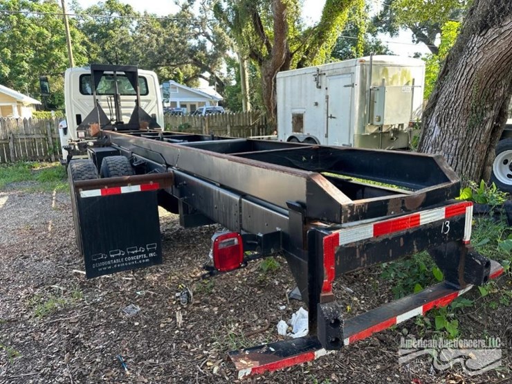 2003-international-durastar-4300-image-6