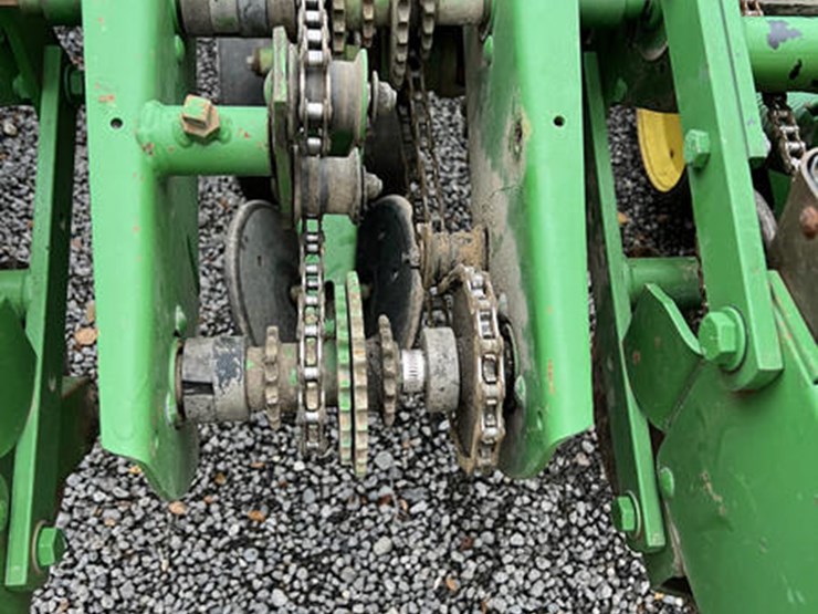 john-deere-7000-image-11