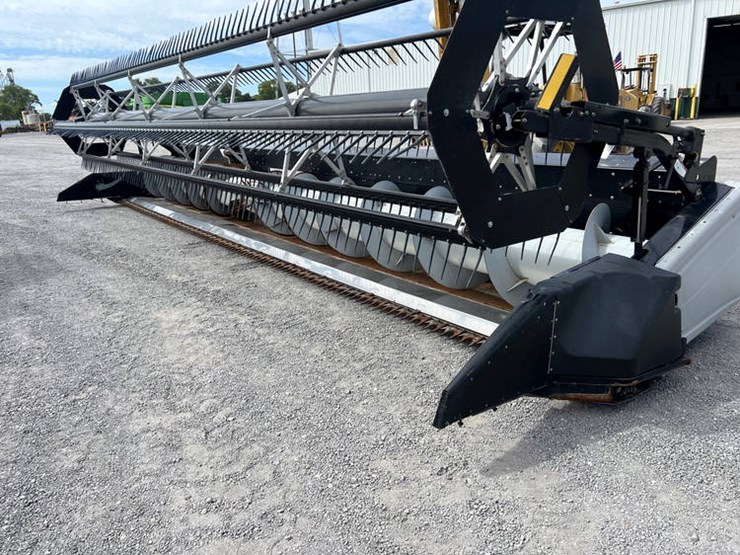 #113999-•-gleaner-bean-head-#30frhp84588-image-4