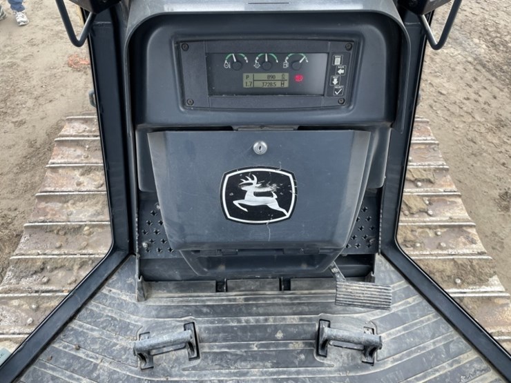 deere-650k-xlt-image-26