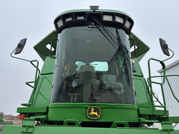 john-deere-9560-image-9