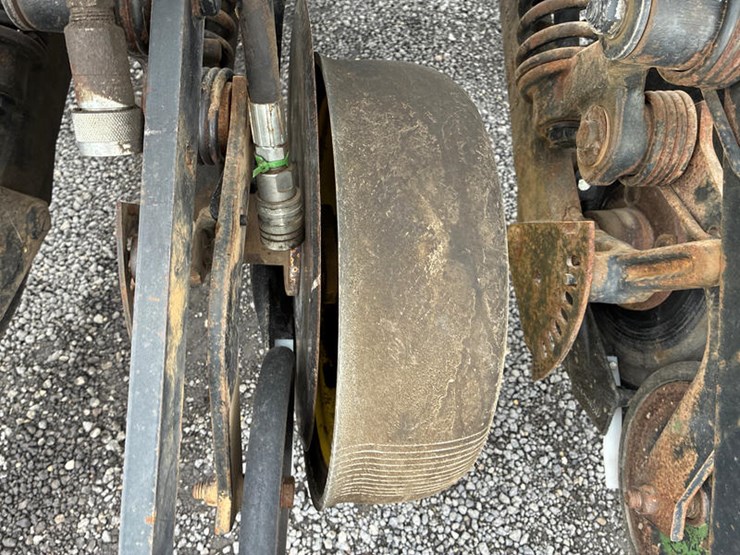 john-deere-750-image-38