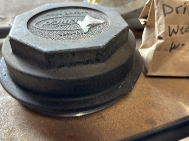 #184-•-contents-of-shelf*-image-12