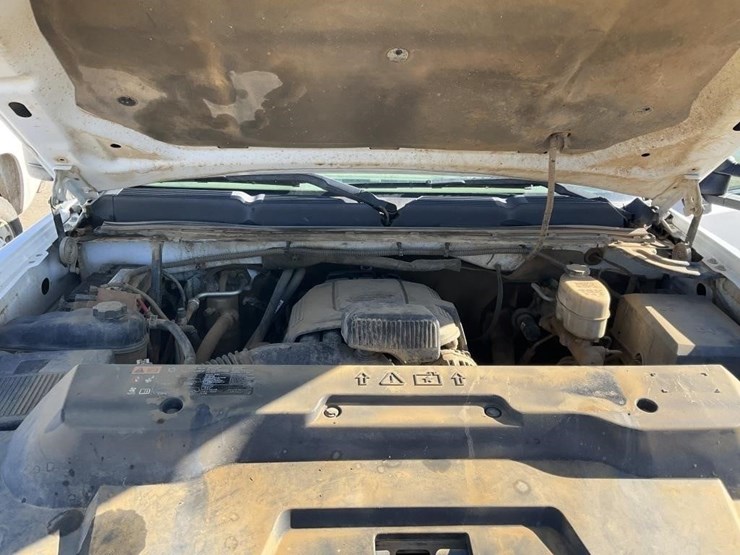 2013-chevrolet-2500-image-7