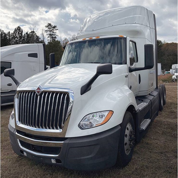 2022 INTERNATIONAL LT