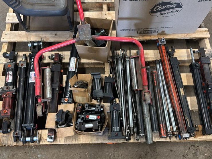 #187-•-skid-of-miscellaneous-parts*-image-3