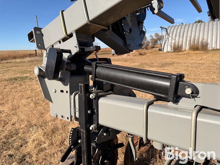 hiniker-12r-row-crop-cultivator-image-12